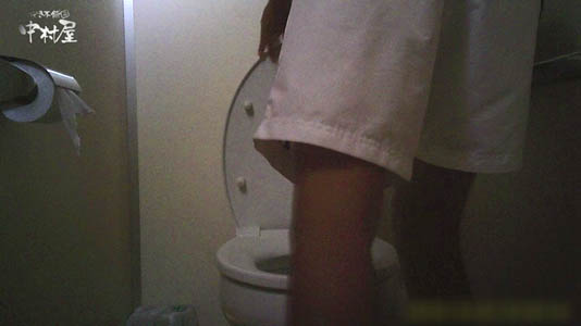 スパッツの次にジャージを穿いてます