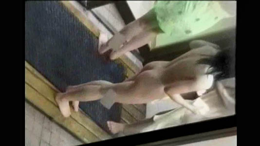 ギャル二人が出ていってしまいました