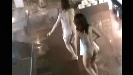 足早に洗い場へ向かいます