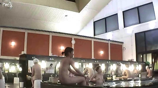 女風呂の内湯の様子