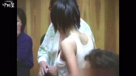 ショートカット女子が下着を着てしまいました