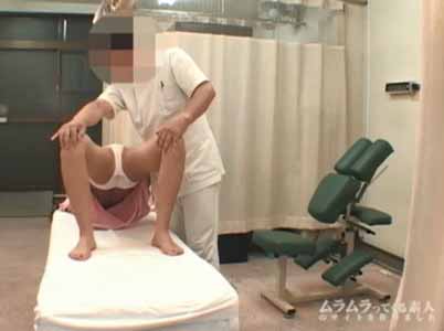 パンツ丸出しブリッジ