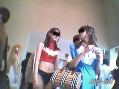 スタイルの良いコス女子の顔撮り