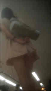 狙いめの女子を姿撮りしてます